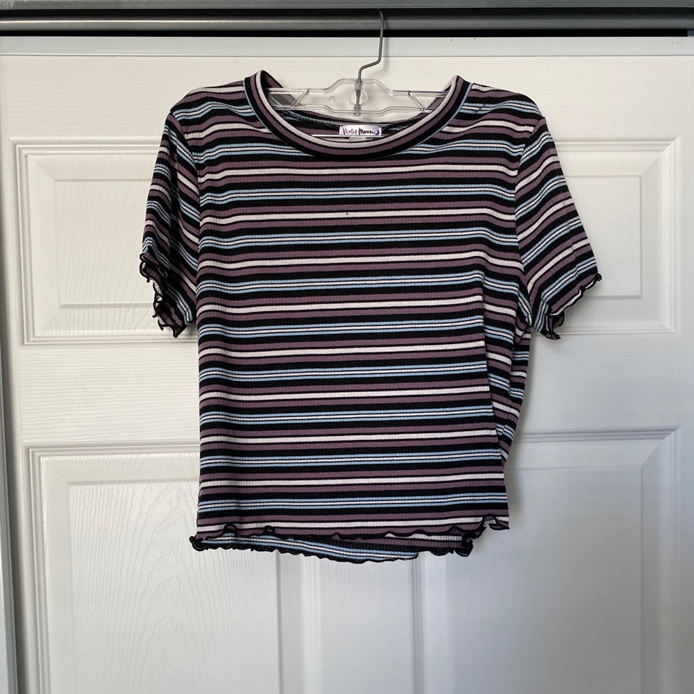 TILLYS crop top